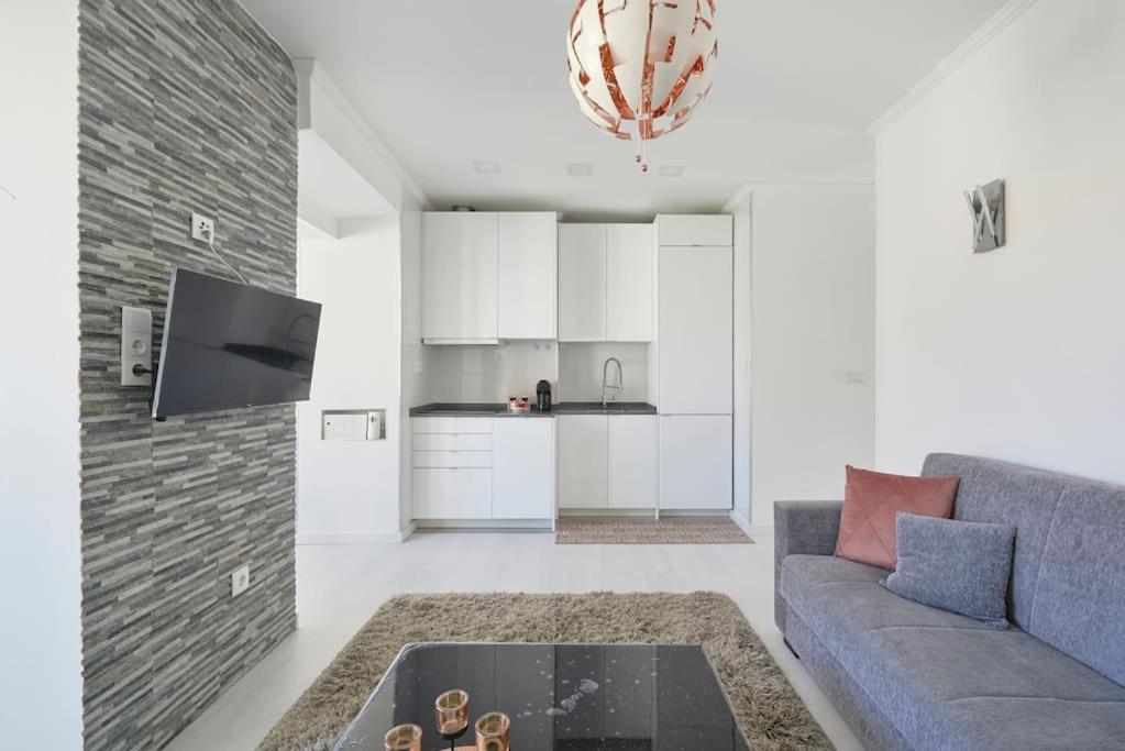 Bright Modern In Center With Ac Appartement